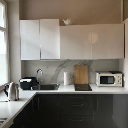 Apartman White